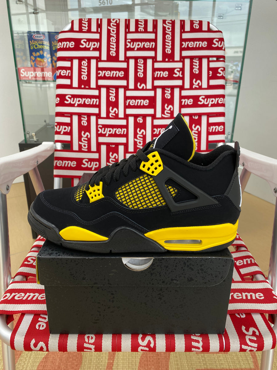 jordan 4 retro thunder 2021